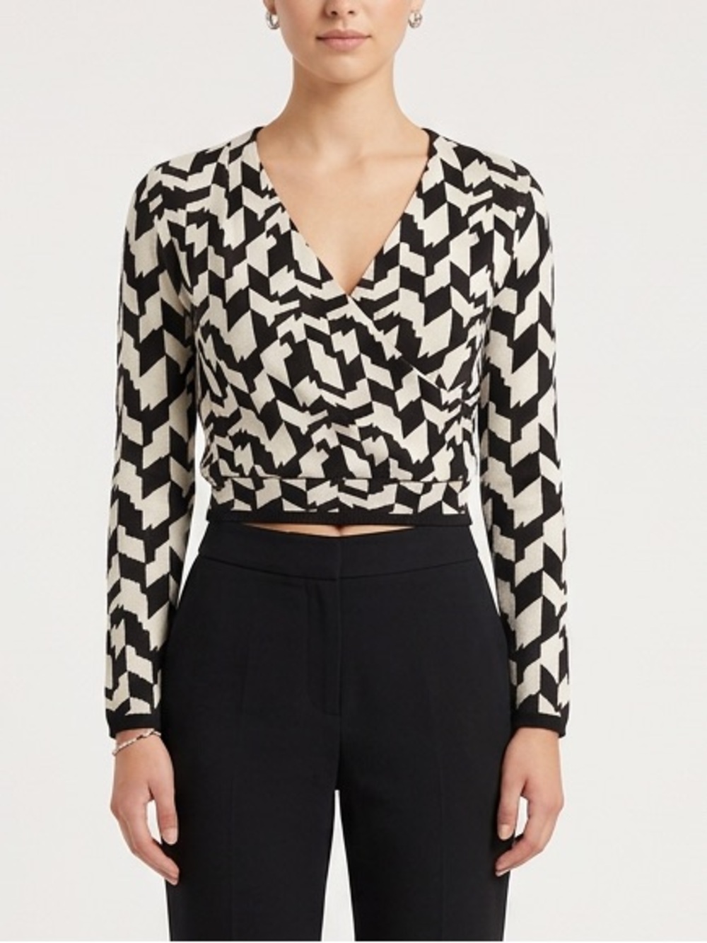 Black White Geometric Wrap Top Long Sleeve V Neck Blouse Work | Sz M